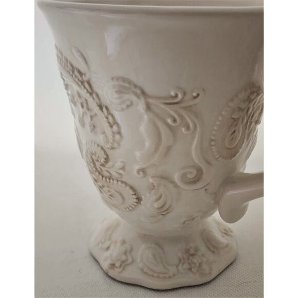 Cups/Mugs-Roscher-Cream on Cream-"Paisley Collection"-Relief-Footed-Set of 3 - Picture 12 of 15